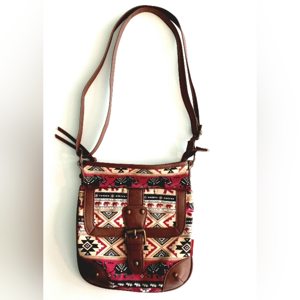 Unionbay women's crossbody bag with top zip and animal print design